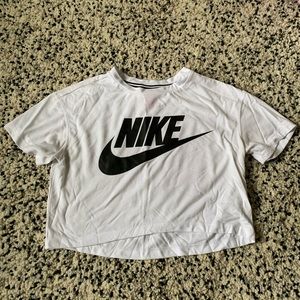 NWOT nike crop